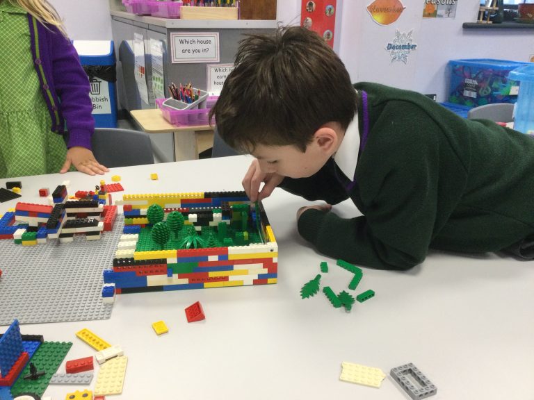 Lego Club